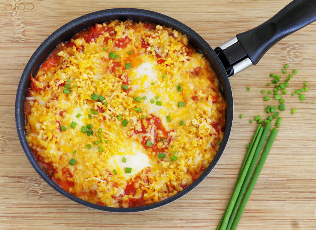 Delicious Cheesy Huevos Rancheros Skillet with Kraft Fresh Taste. 