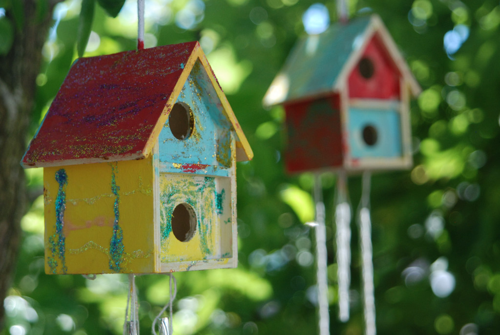DIY bird houses. Photo: Whisk Paper Scissors. 