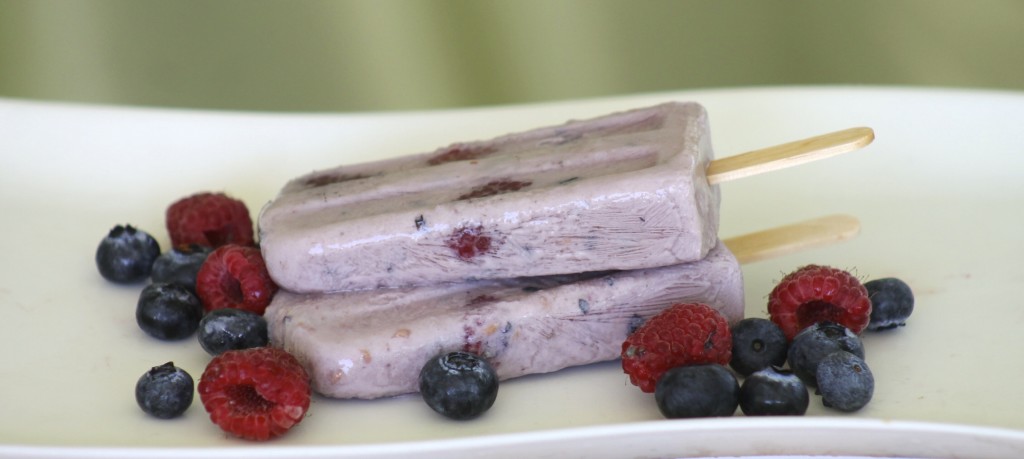 berry banana popsicles