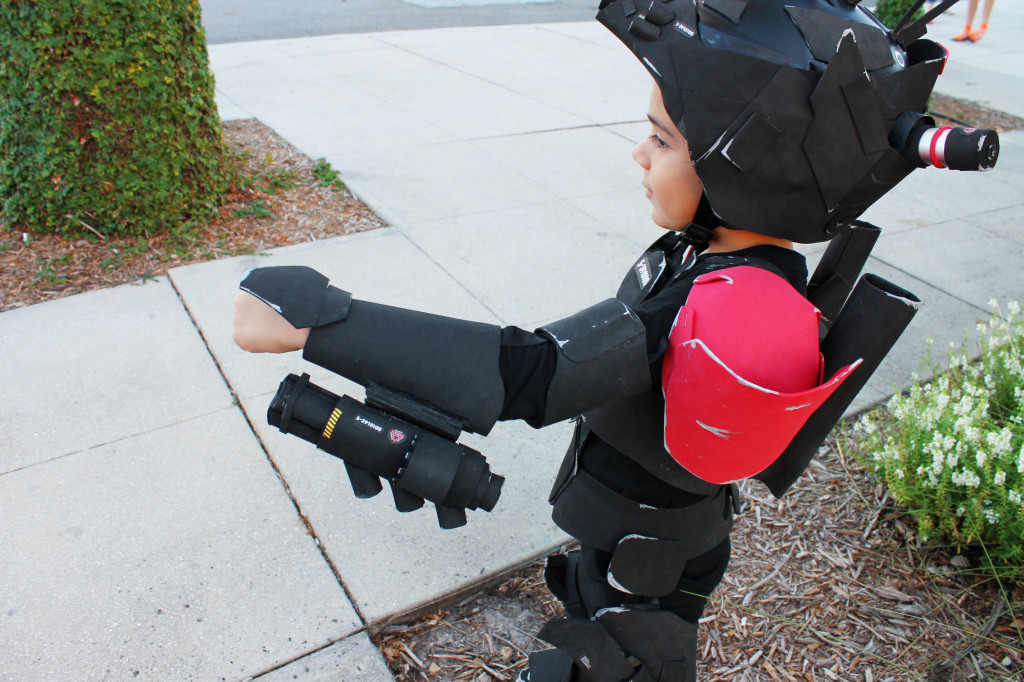 DIY Robot Costume for Halloween