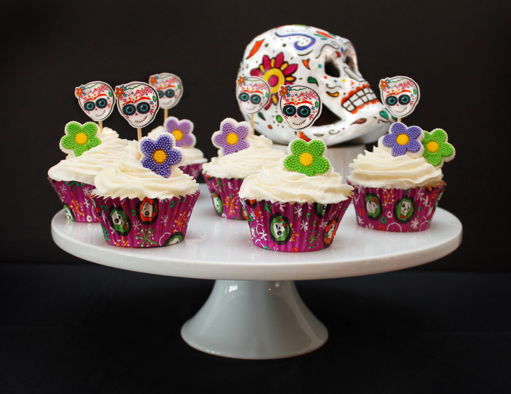 How to host a Dia de los Muertos party