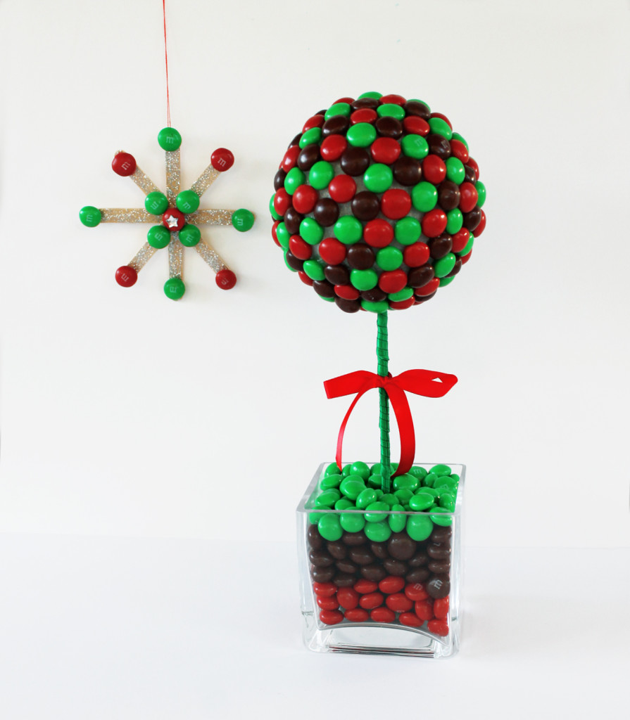DIY Christmas Holiday crafts with m&m's
