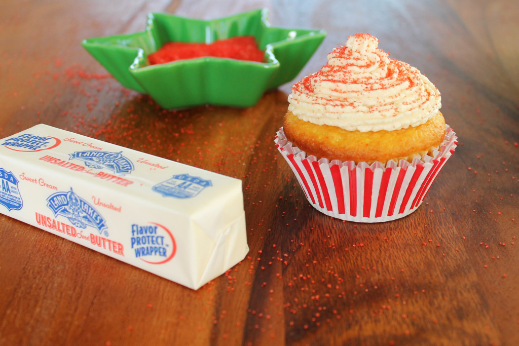 eggnog tres leches cupcakes