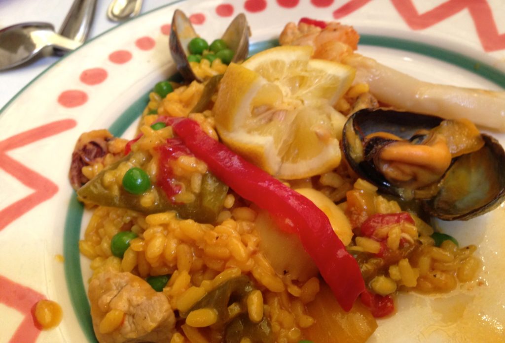 Paella. Photo Paula Bendfeldt-Diaz. All Rights Reserved. 