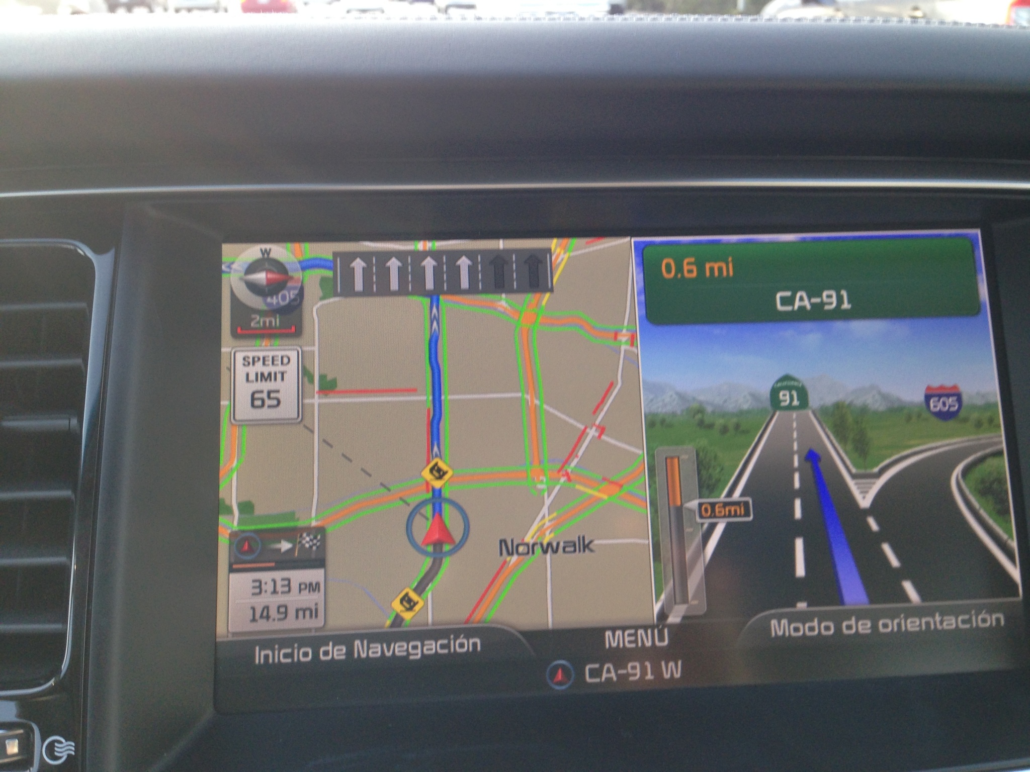 The Kia K900 GPS display