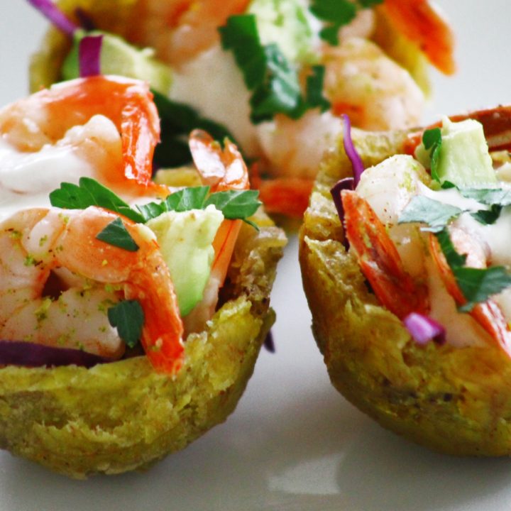 citrus jalapeño shrimp with chipotle crema on plantain cups