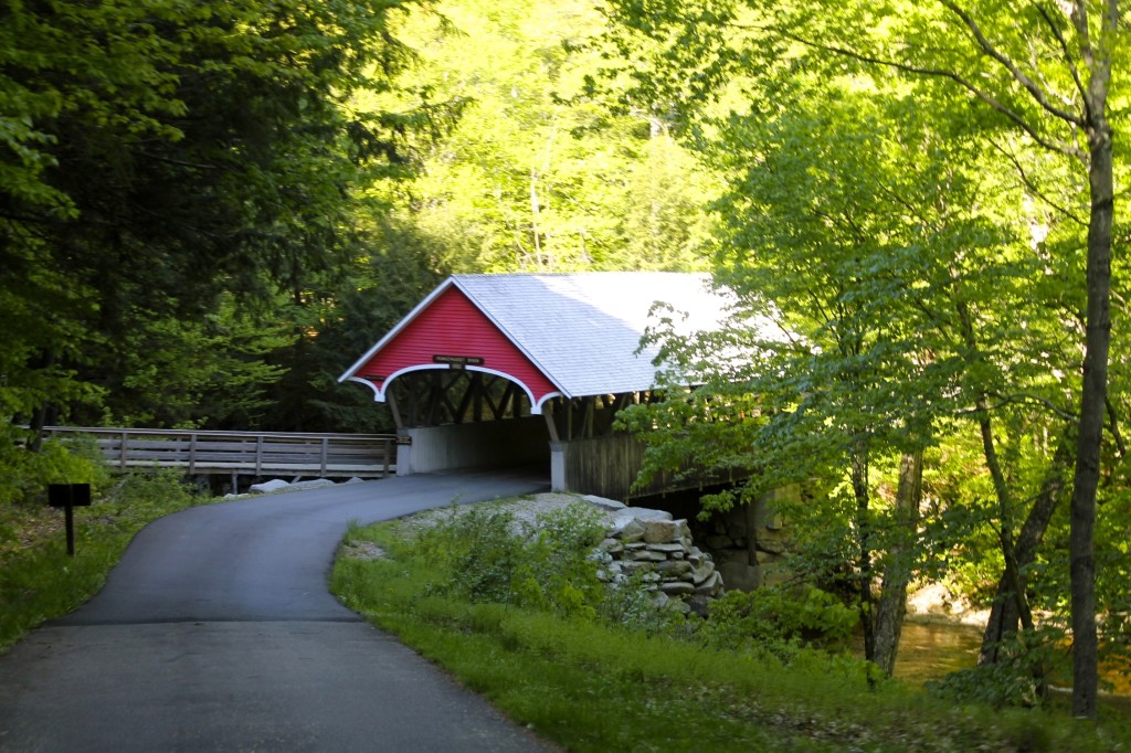 Flume Covered Bridge in Franconia Notch park 