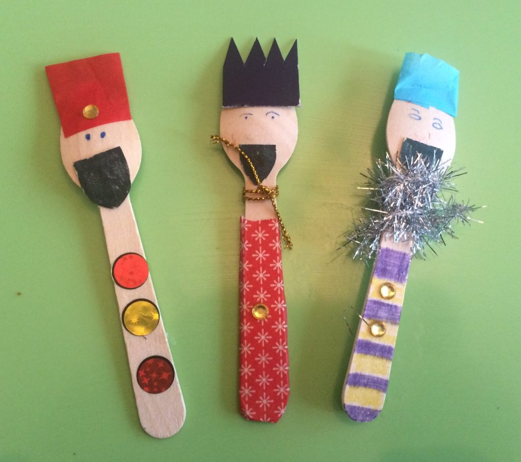 Three Kings Day craft for kids