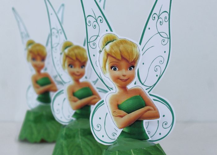Tinker Bell Cupcakes with free printables for fairy party
