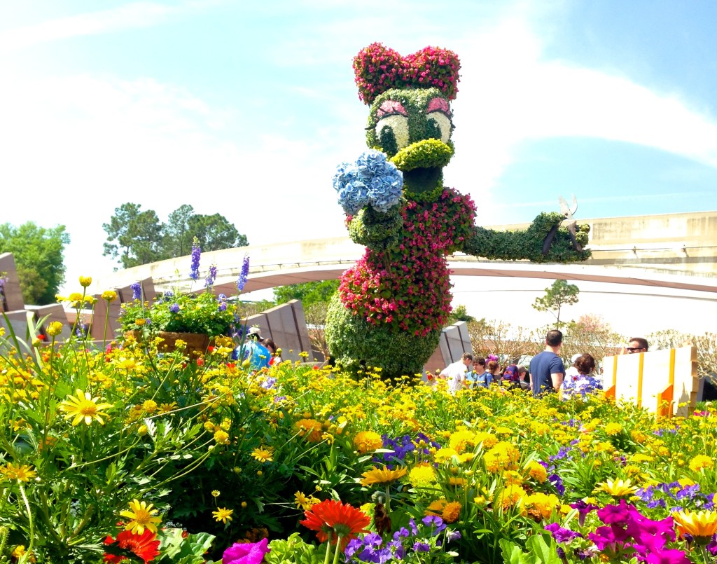 Daisy Topiary at Disney's Flower and Garden Festival