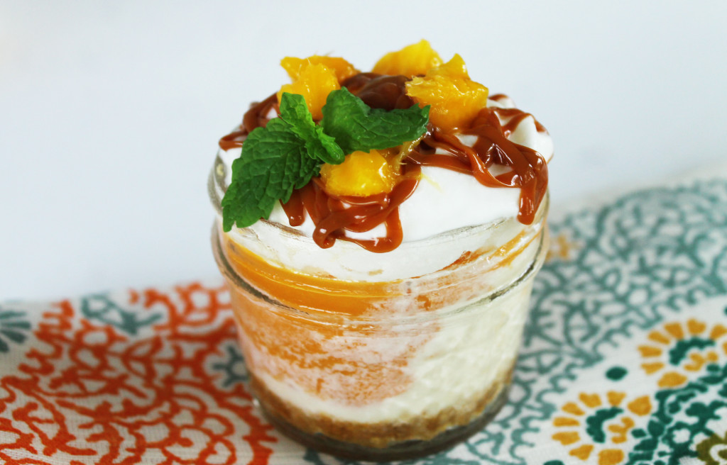 Mango ice cream pie with dulce de leche