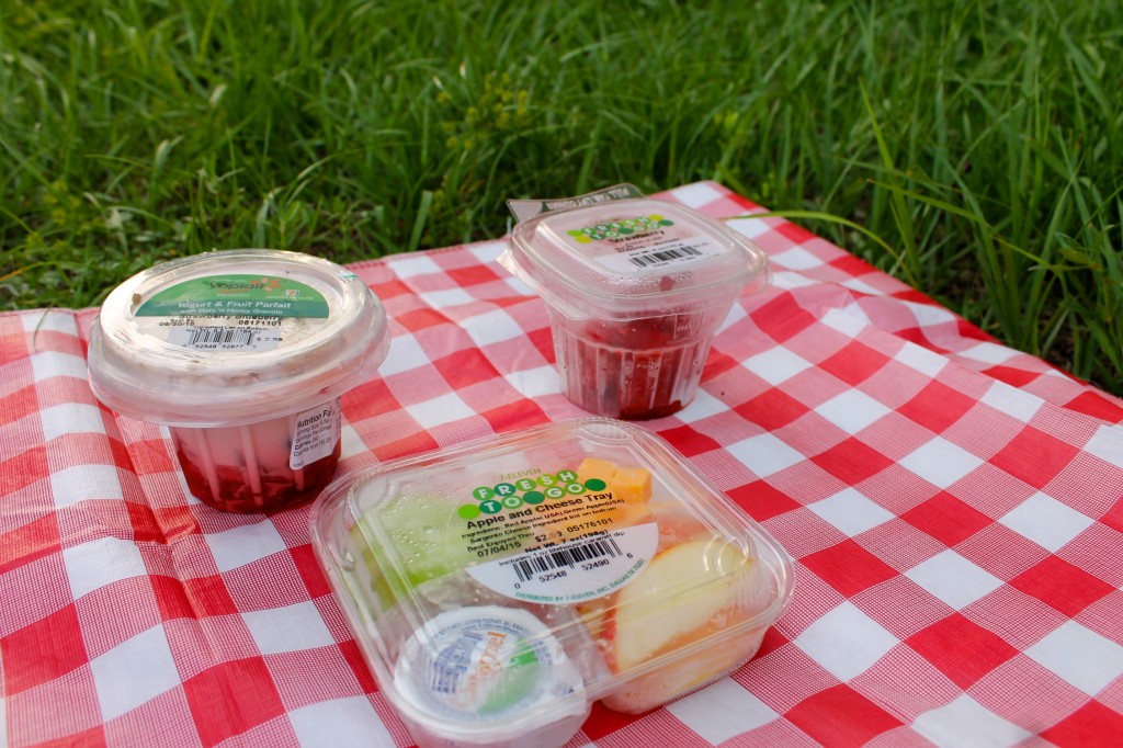 7-Eleven picnic