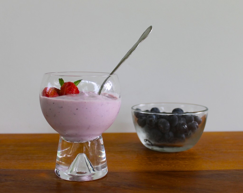 Yoplait Greek 100 Calories blueberry yogurt and fruit