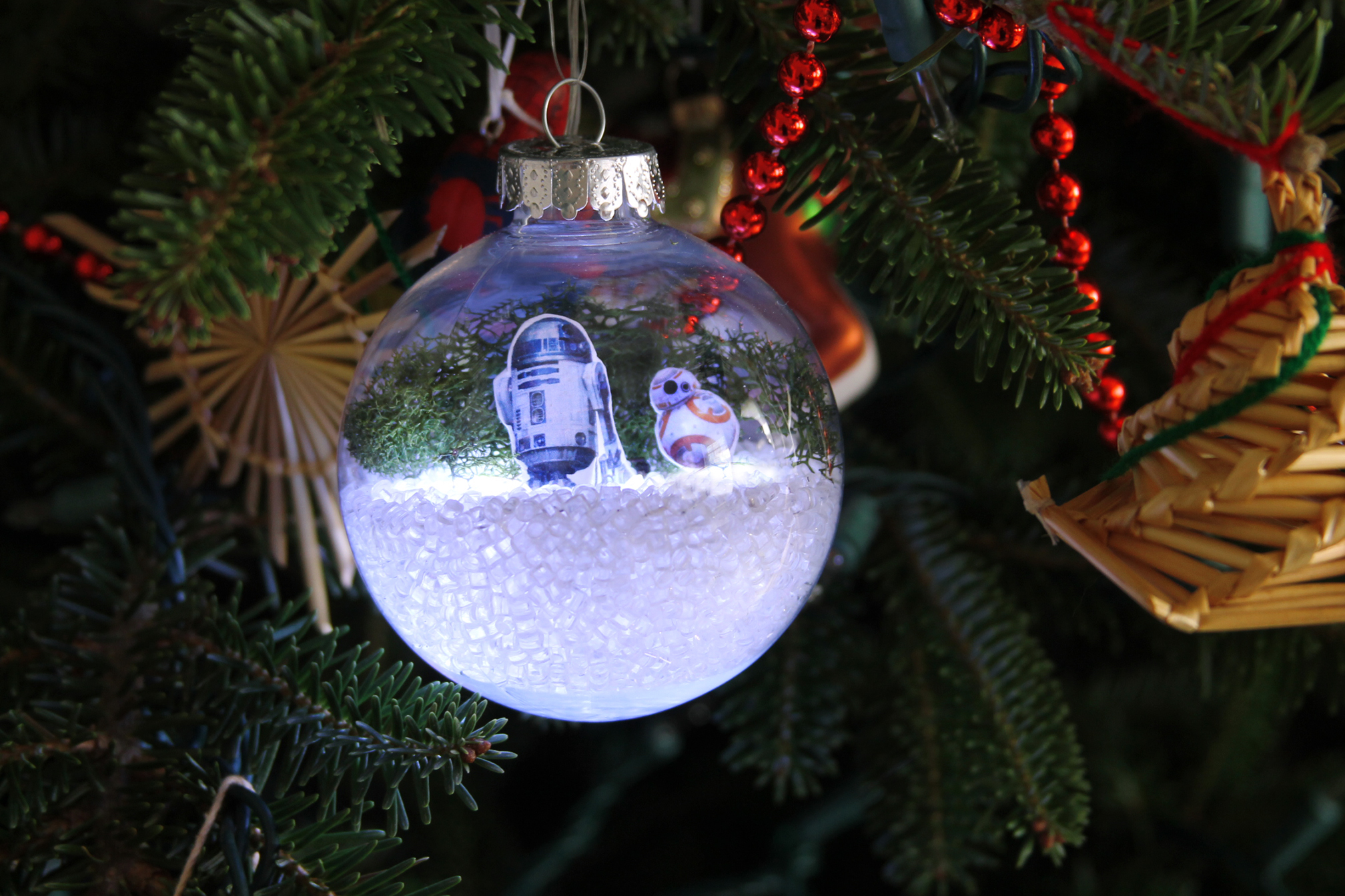 Diy Star Wars Glowing Snow Globe Holiday Ornament