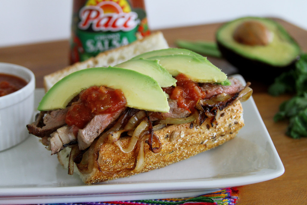pace salsa Bistec sandwich with avocado