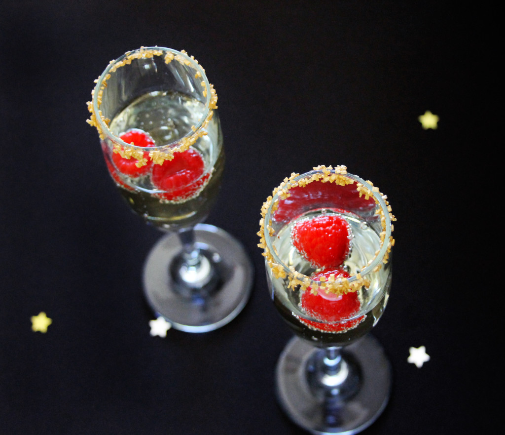 raspberry champagne cocktails for Movie Award Party