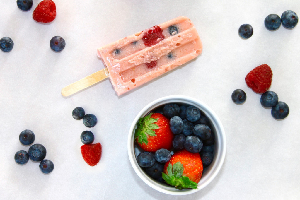 Easy to make berry flan popsicles
