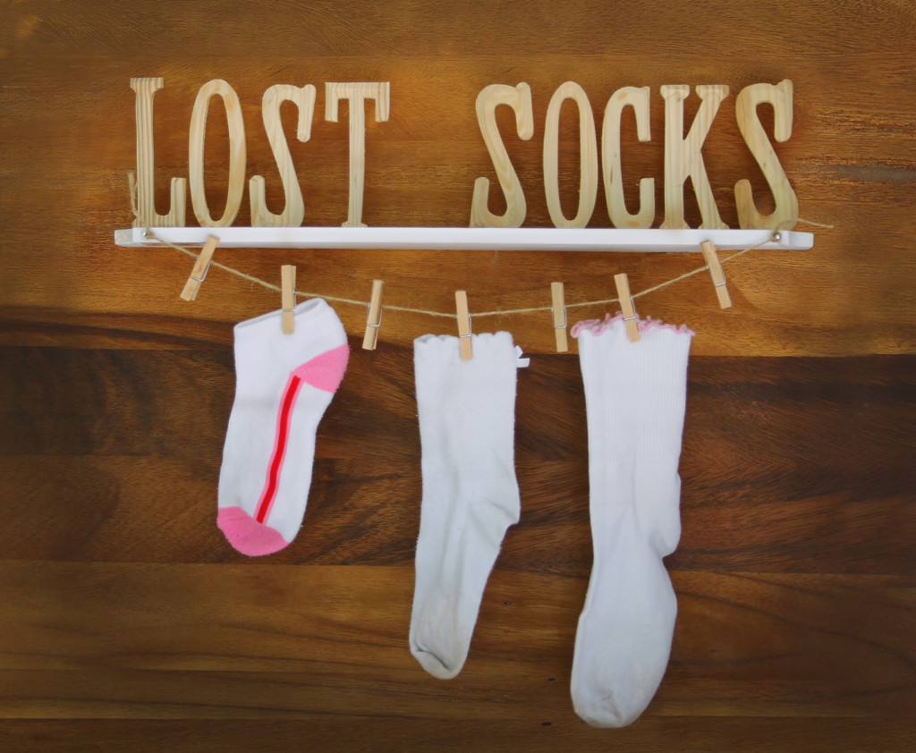 DIY Lost Sock Sign 2