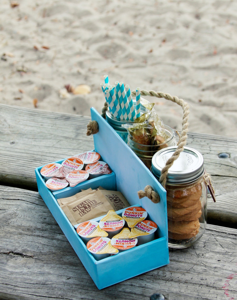 DIY Picnic Caddy at the beach 2