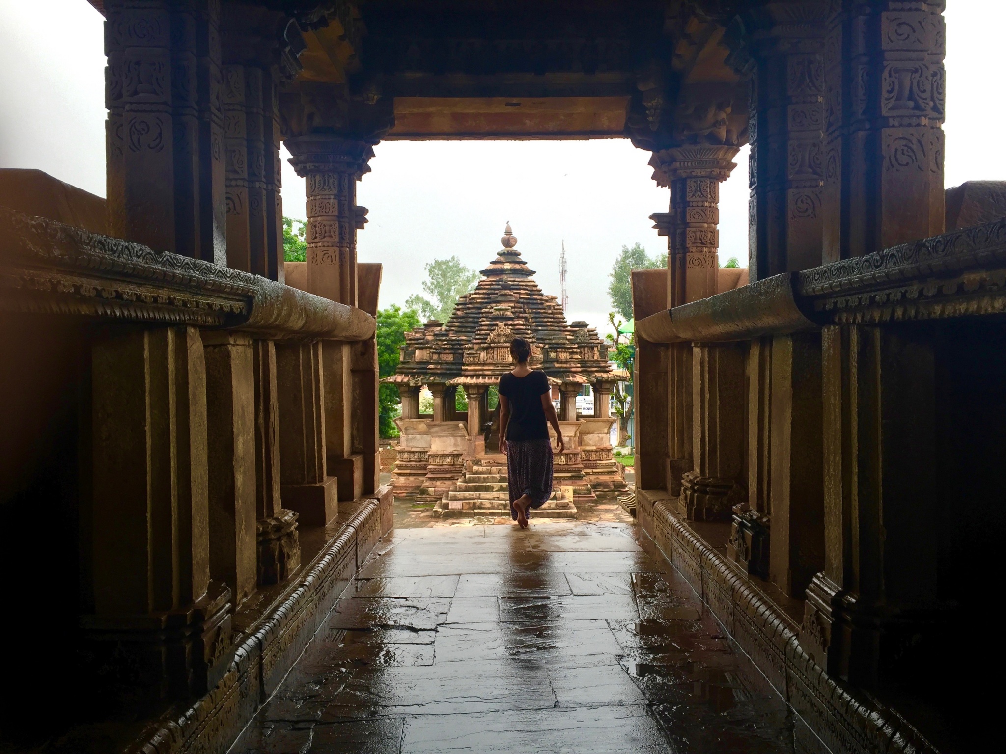 woman traveling solo in India