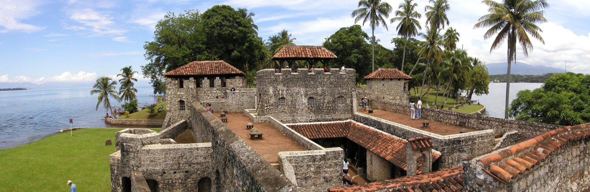Castillo de San Felipe de Lara in Rio Dulce Isabel Guatemala