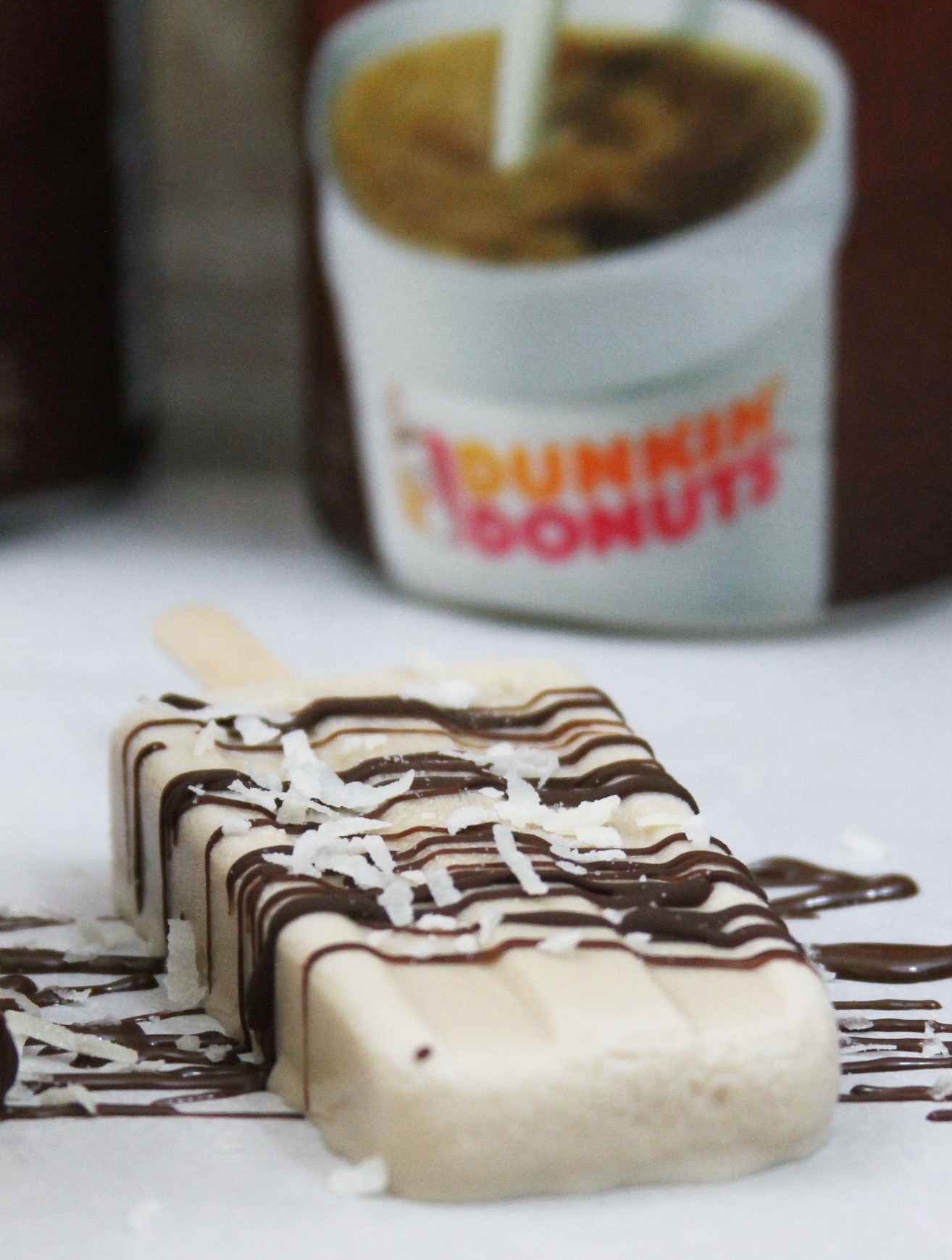 Caramel Latte Popsicles With Coconut And Chocolate Drizzle