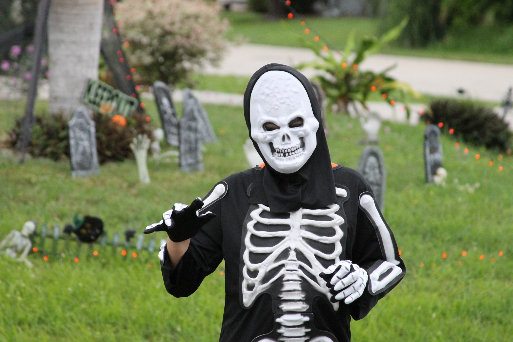 tips for trick-or-treating with kids