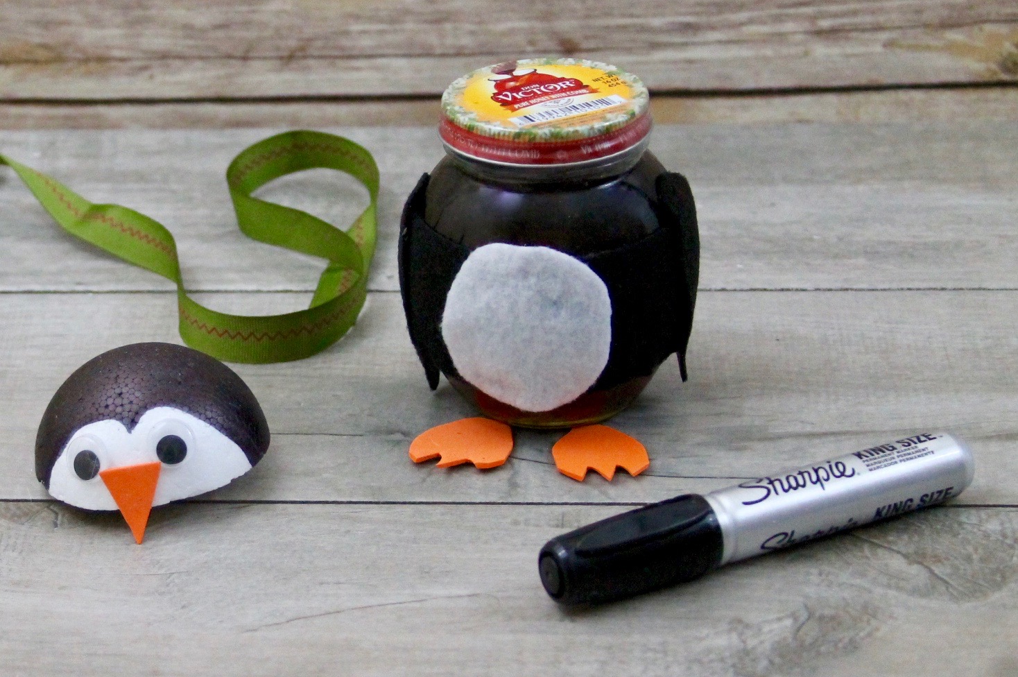 DIY honey jar penguin with Don Victor honey