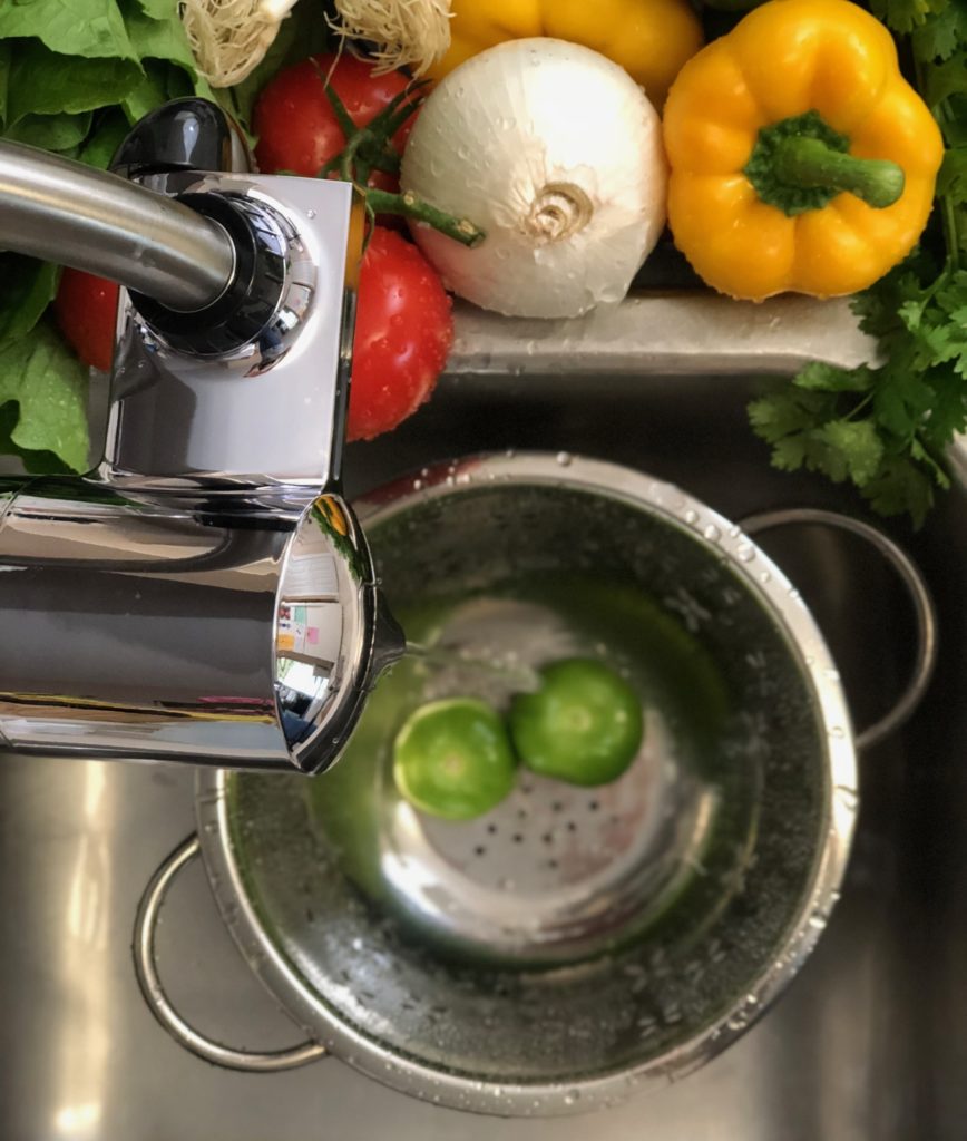 washing vegetables with PUR water filter