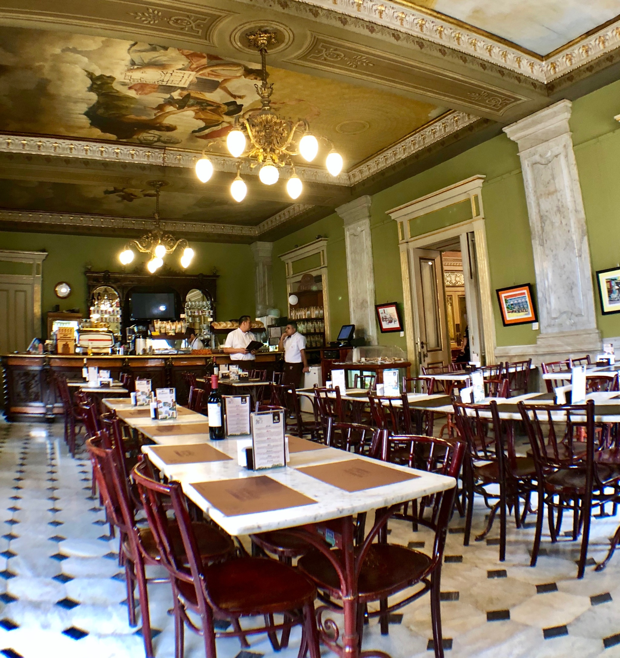 Alma de Café is a beautiful cafe inside the Teatro Nacional