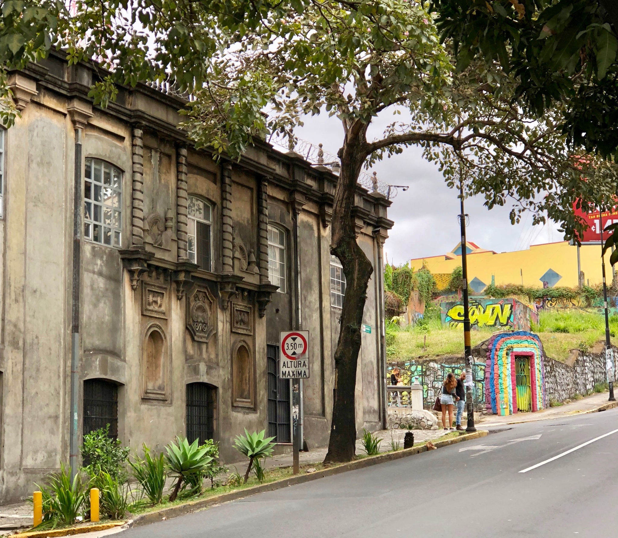 graffiti art next to historic building in San José Costa Rica