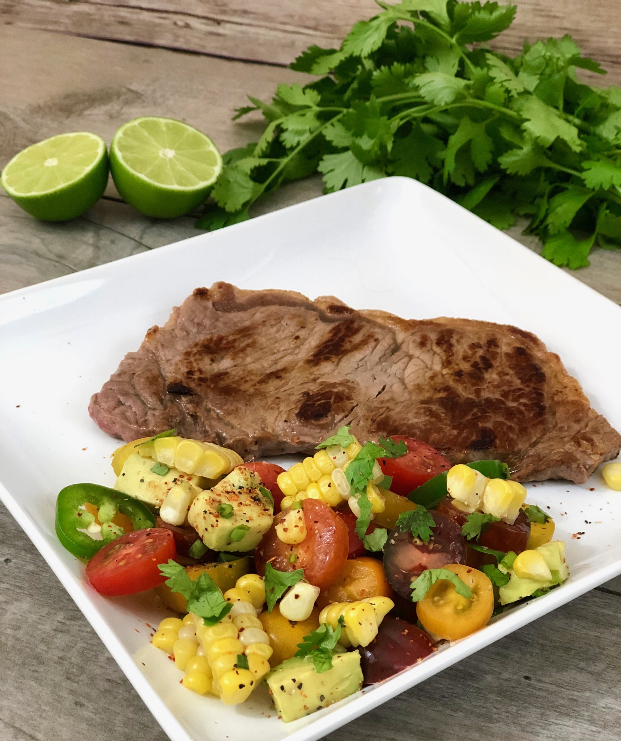 Grilled corn and tomato salad