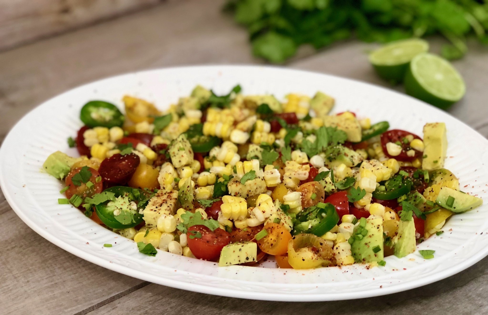 Grilled corn and tomato salad