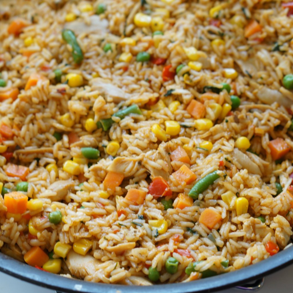 Costa Rican arroz con pollo recipe plus lots of great recipes to celebrate Hispanic Heritage Month