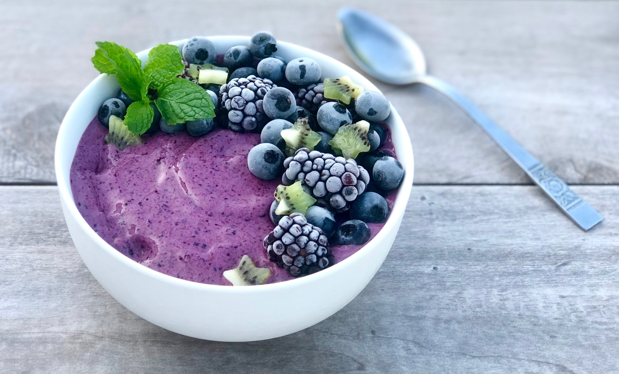 5 Steps You Can Take Now to Promote Healthy Digestion. And find out how to make this delicious berry smoothie bowl. 