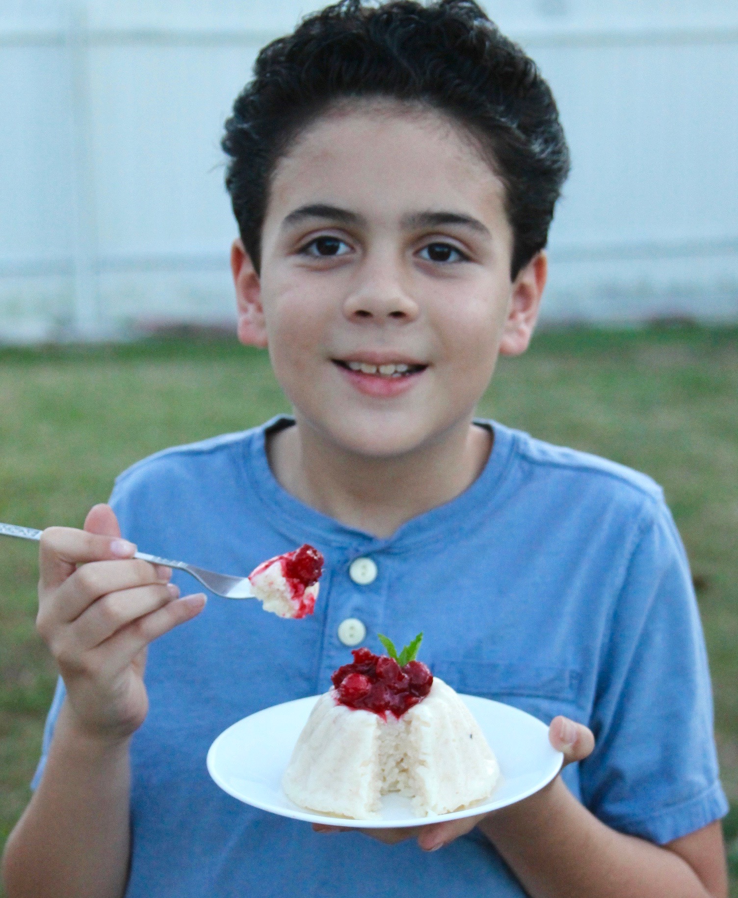 Arroz Emperatriz With Cranberry Sauce, a delicious arroz con leche beautifully presented in the form of a flan