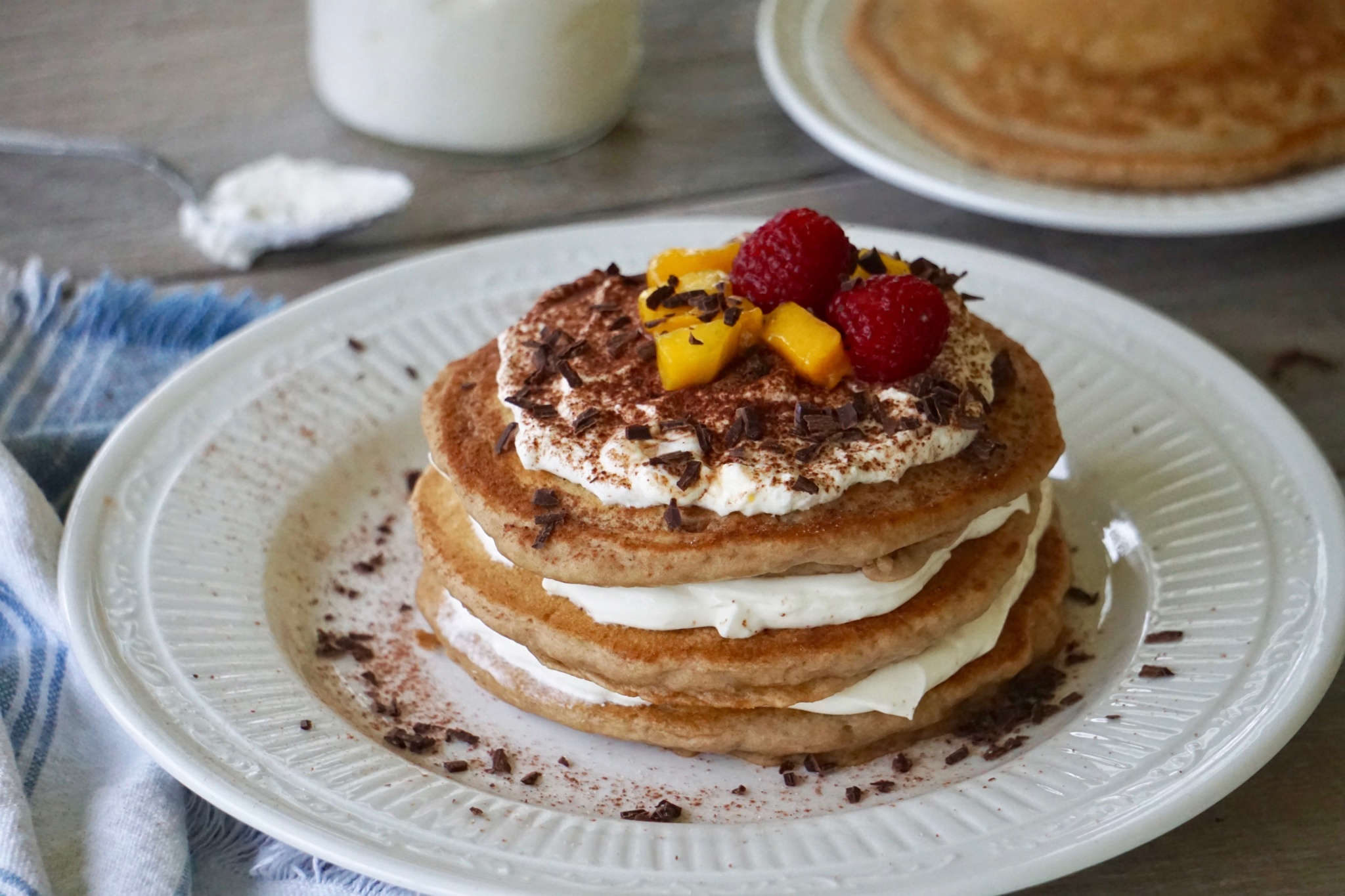 Mango tiramisu pancakes