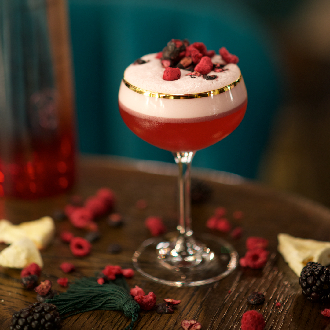 Red Berries and Vodka Cocktail Recipe, Valentine’s day cocktails