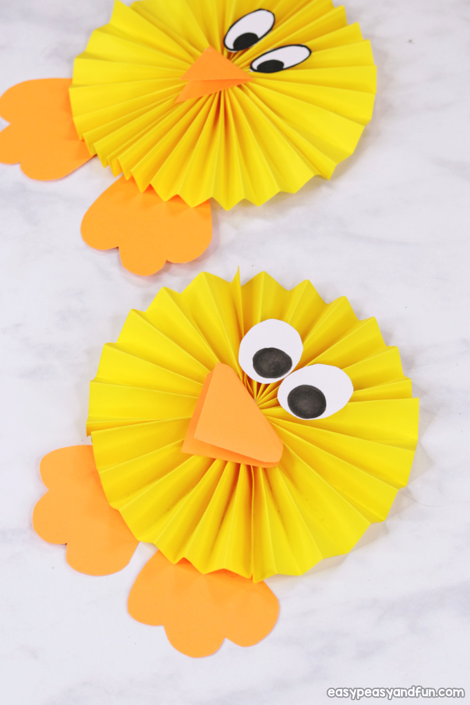 Paper Rosette Chick and other fun and easy Easter crafts for kids