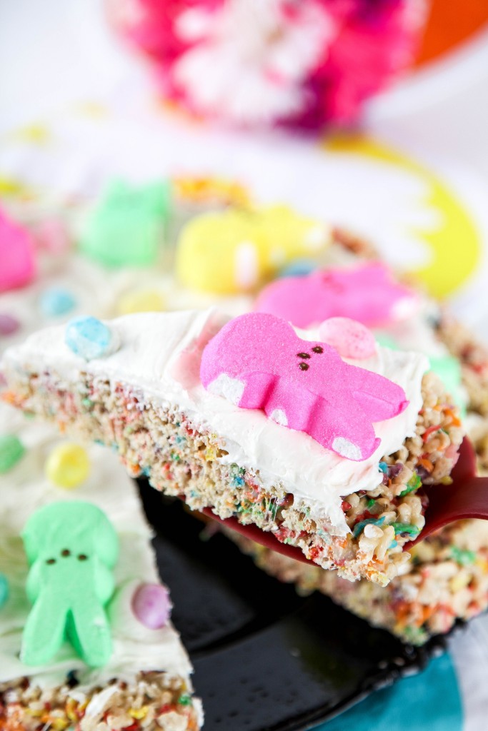 Peeps Pizza and other cute and delicious Easter desserts that are perfect for an Easter party!