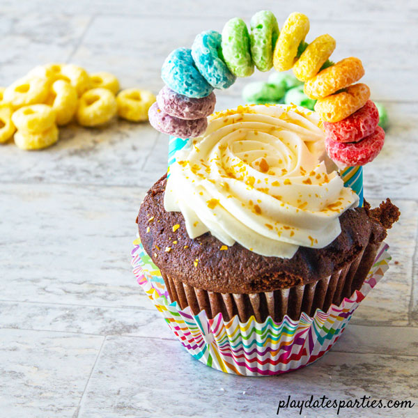 Rainbow Cupcakes and more delicious St Patricks day desserts 