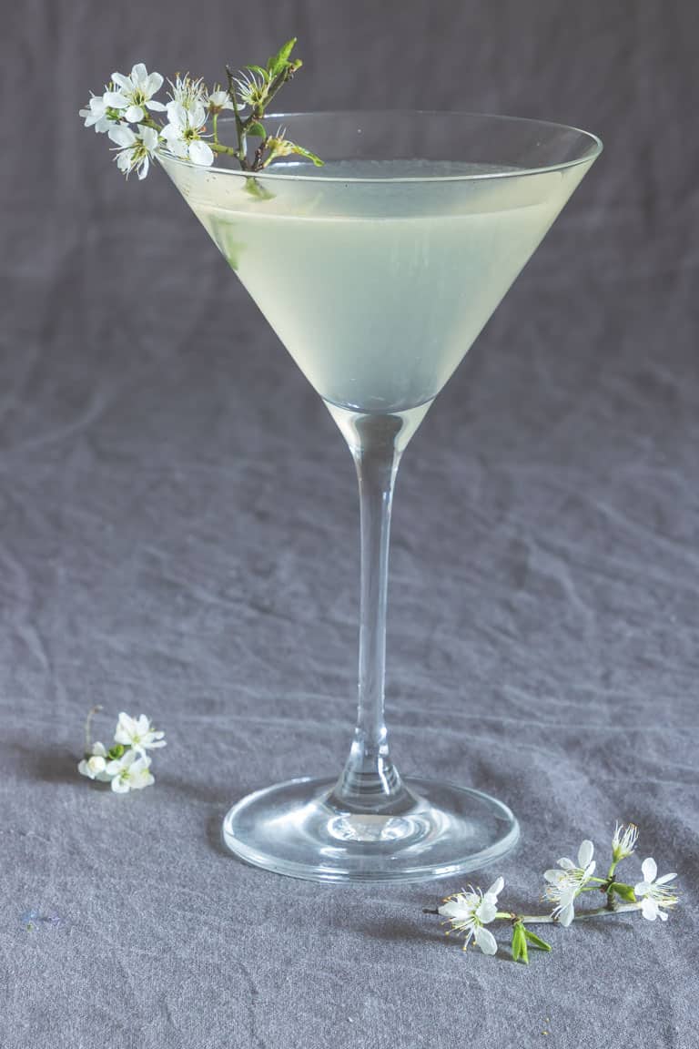 lemon drop martini and other favorite Easter cocktails