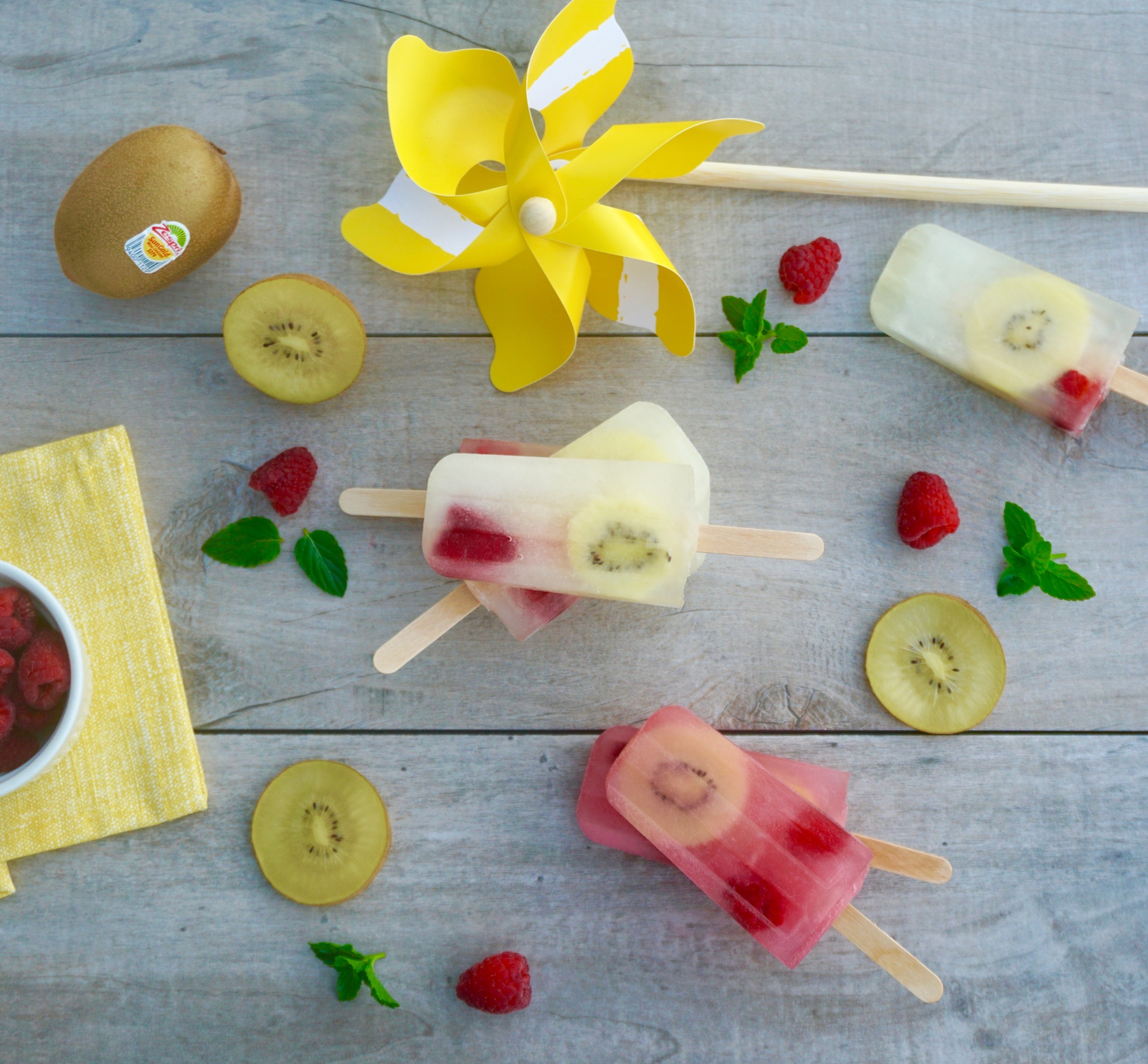 Raspberry Lemonade and Kiwi Popsicles