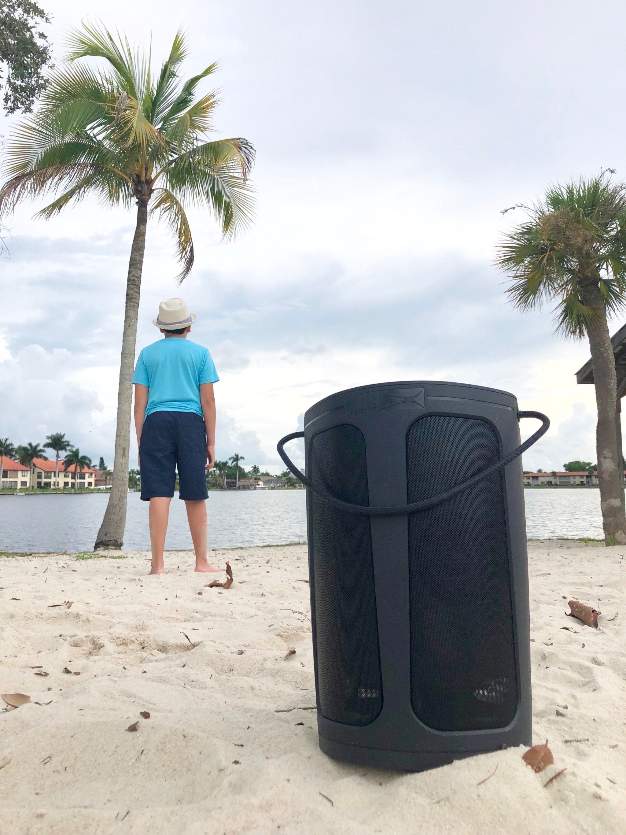 The Best Waterproof Speaker of 2019: Altec Lansing SoundBucket XL Bluetooth Speaker Review