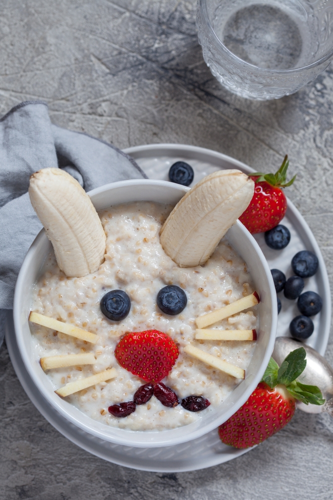 Easter breakfast Bunny oatmeal, cute Easter breakfast ideas