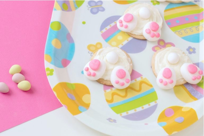 Easter bunny bum cookies