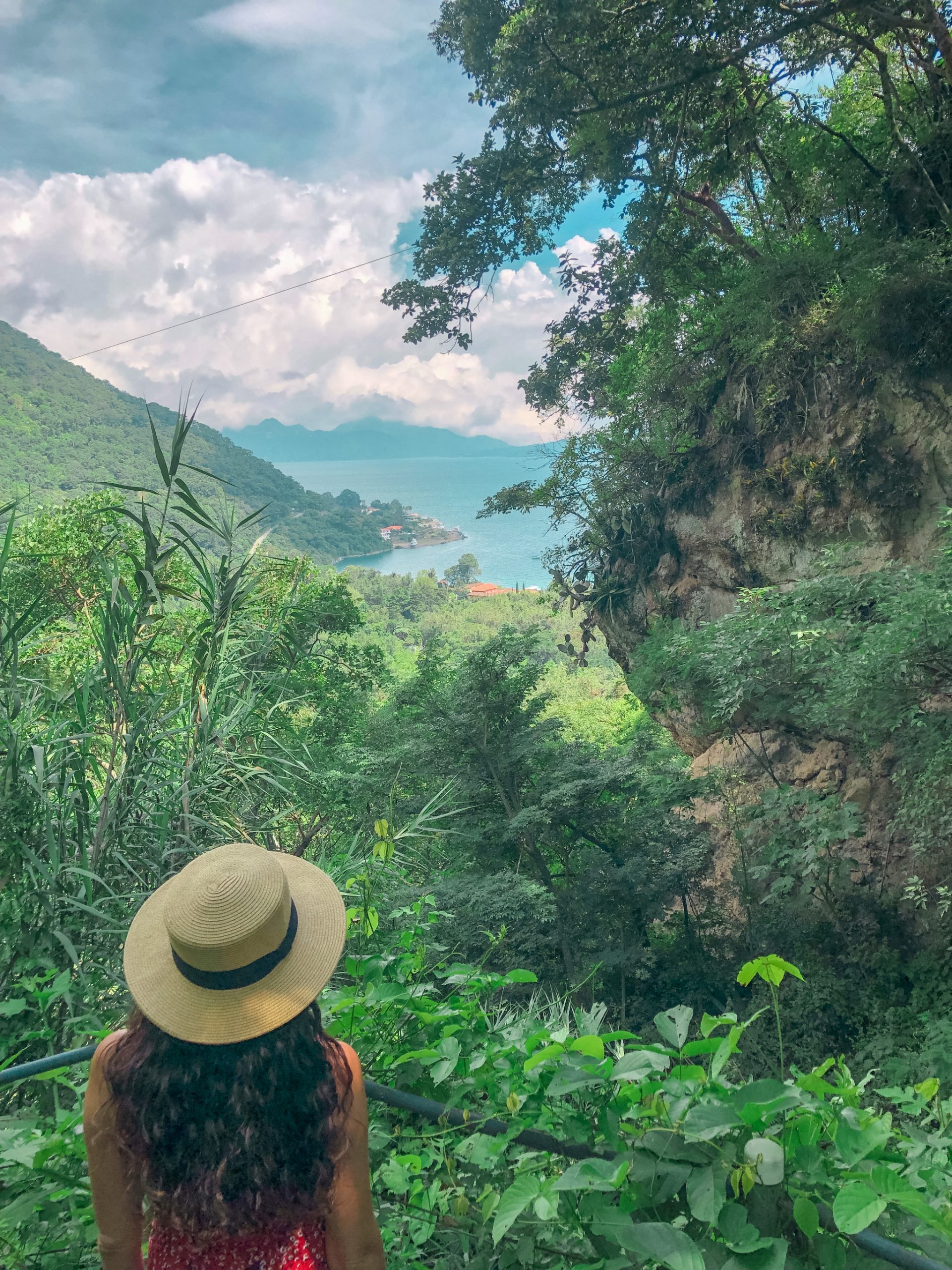 Best hiking trails in lake Atitlan