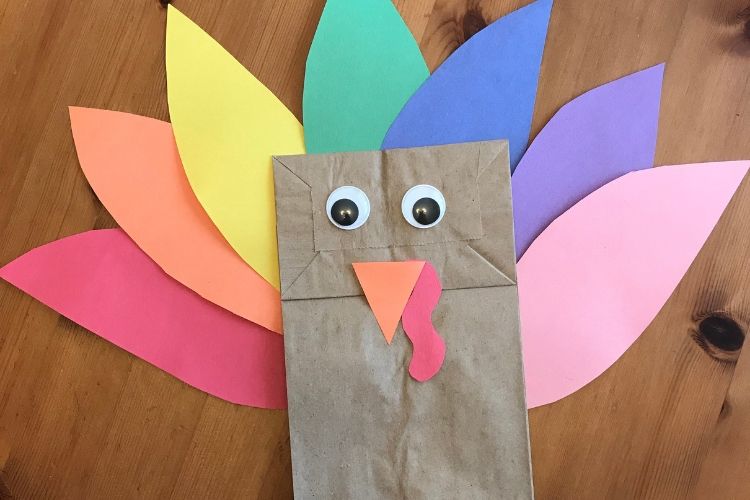 Paper bag turkey, an easy Thanksgiving kid's craft