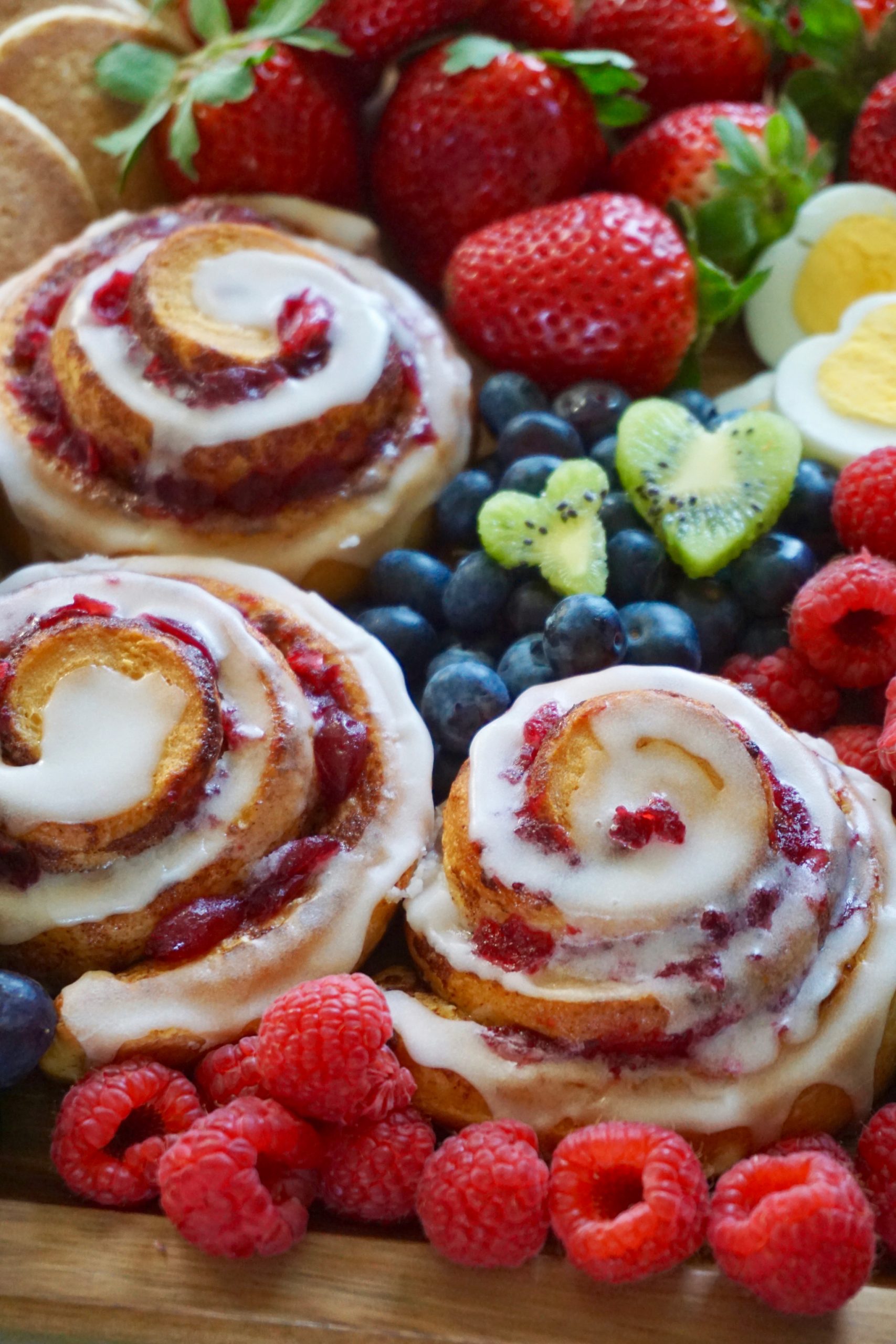 Fresh ingredients for your Valentine's breakfast board