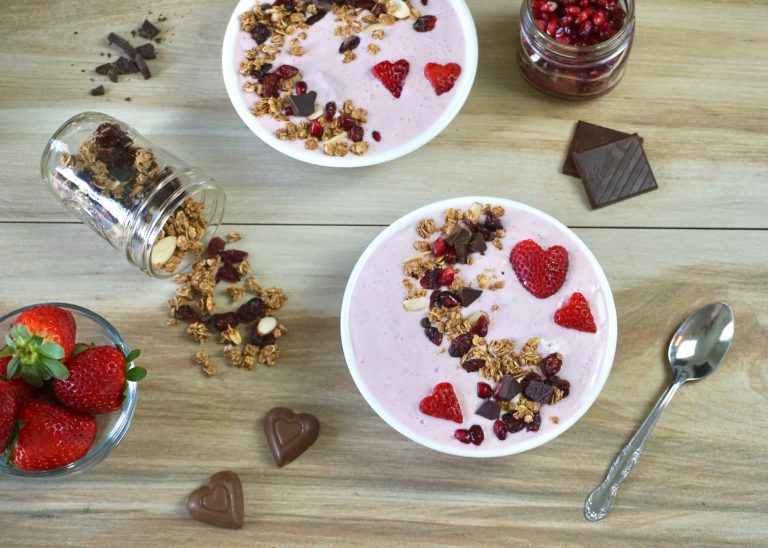 Red berries and chocolate protein smoothie bowl Valentine's recipe